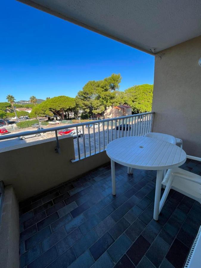 Port De Hyeres Studio 2 A 4 Personnes Avec Parking Exterior foto
